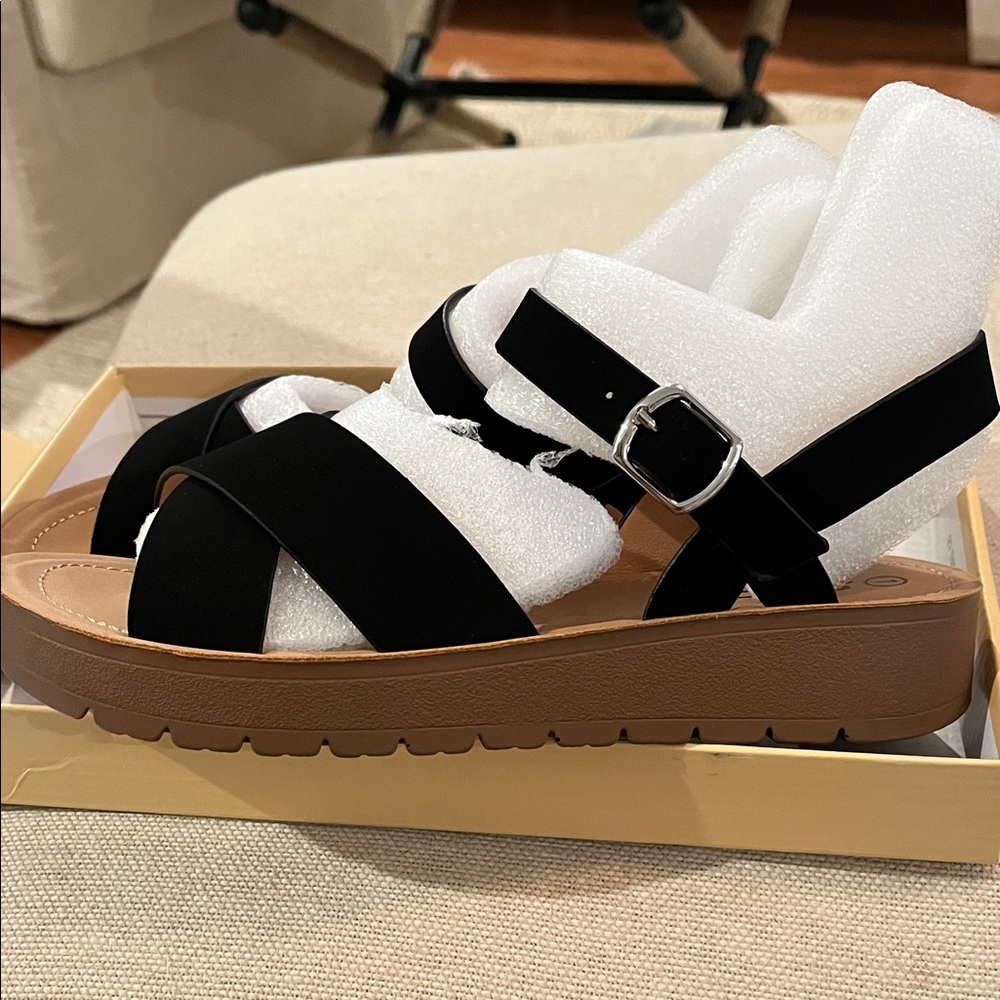 Soda Women's Black Chester-S Wedge Sandals/NIB/7 - Picture 9 of 15